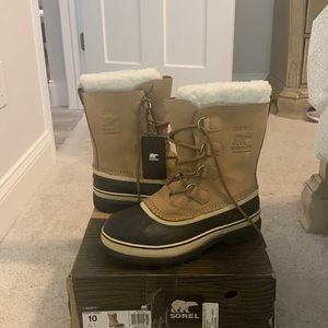 Sorel Women's Caribou Boot size 10 NEVER WORN